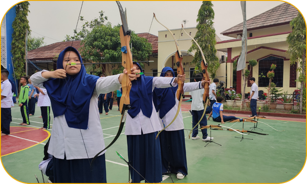 Kegiatan ekstrakurikuler panahan